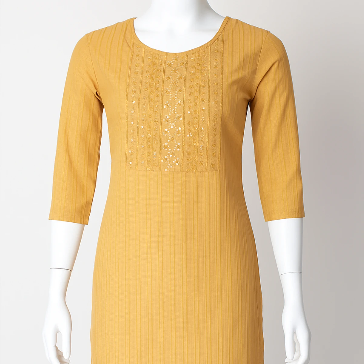 Popcorn Neck Embroidery Plain Top Sandal